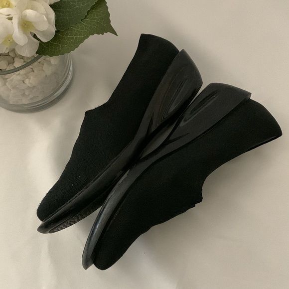 ROBERT CLERGERIE Women's Virot Pump - Picture 8 of 15